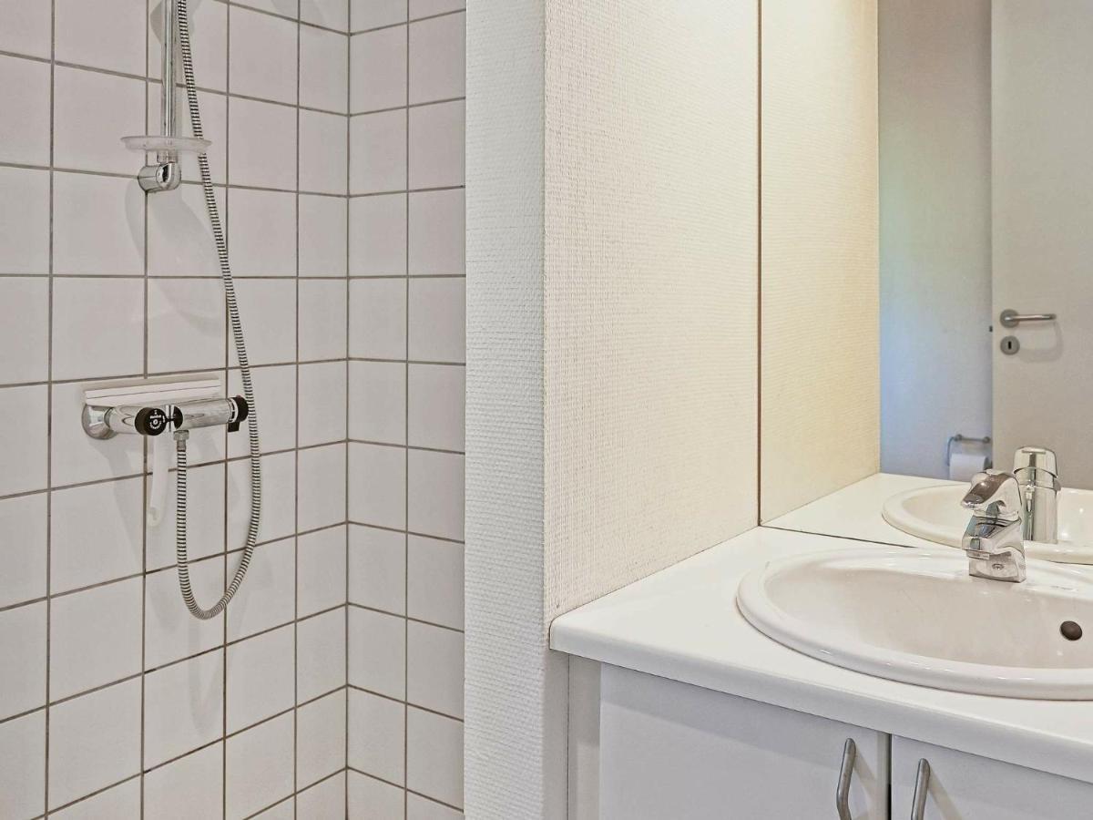 12 Person Holiday Home In Aakirkeby Vester Somarken ภายนอก รูปภาพ