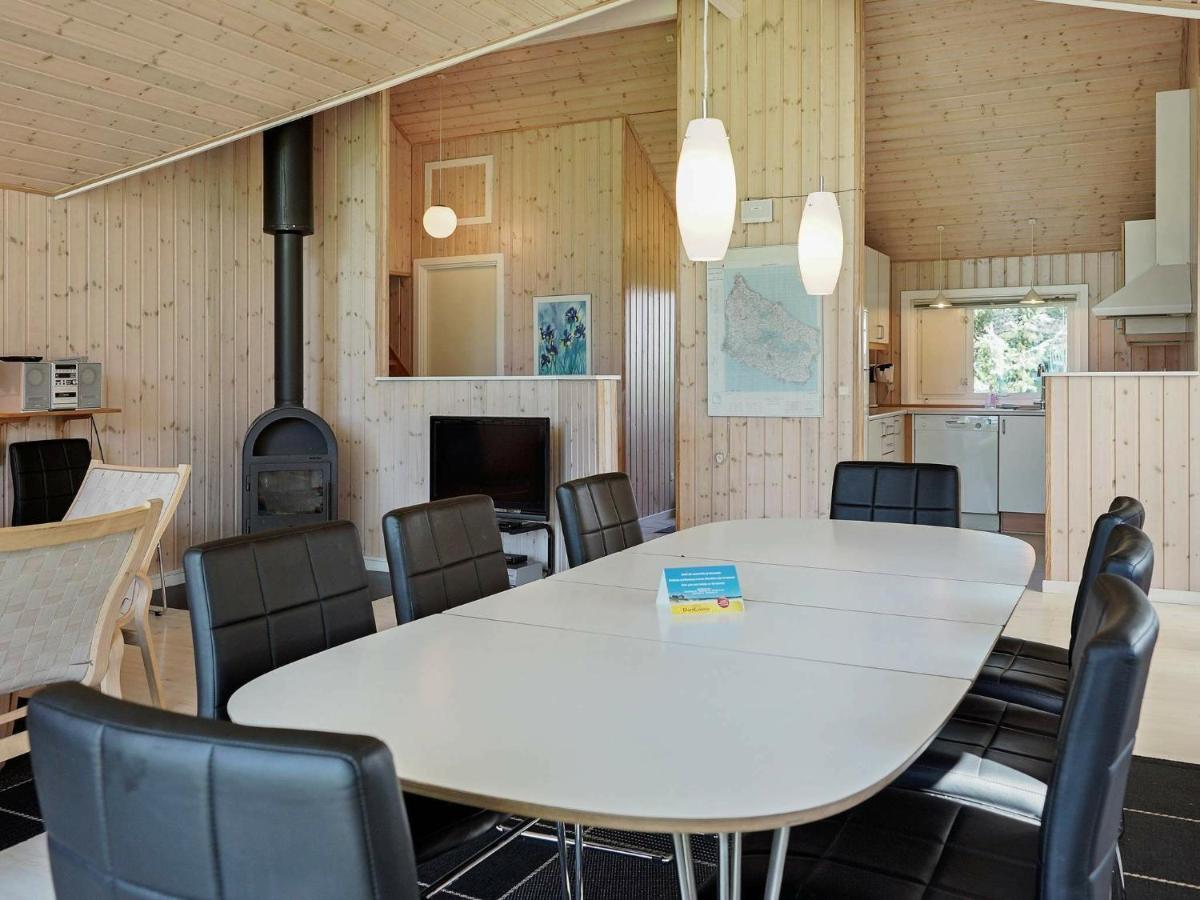 12 Person Holiday Home In Aakirkeby Vester Somarken ภายนอก รูปภาพ