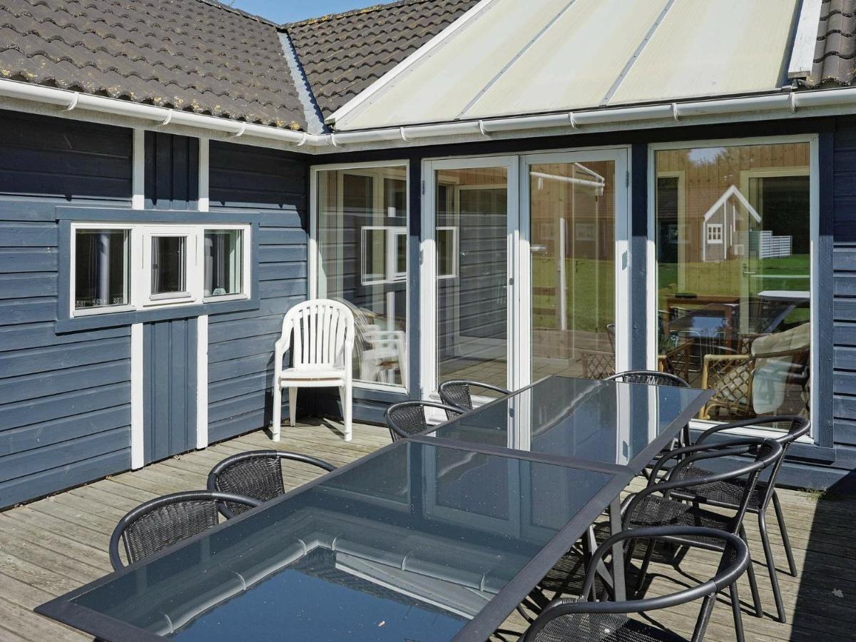 12 Person Holiday Home In Aakirkeby Vester Somarken ภายนอก รูปภาพ
