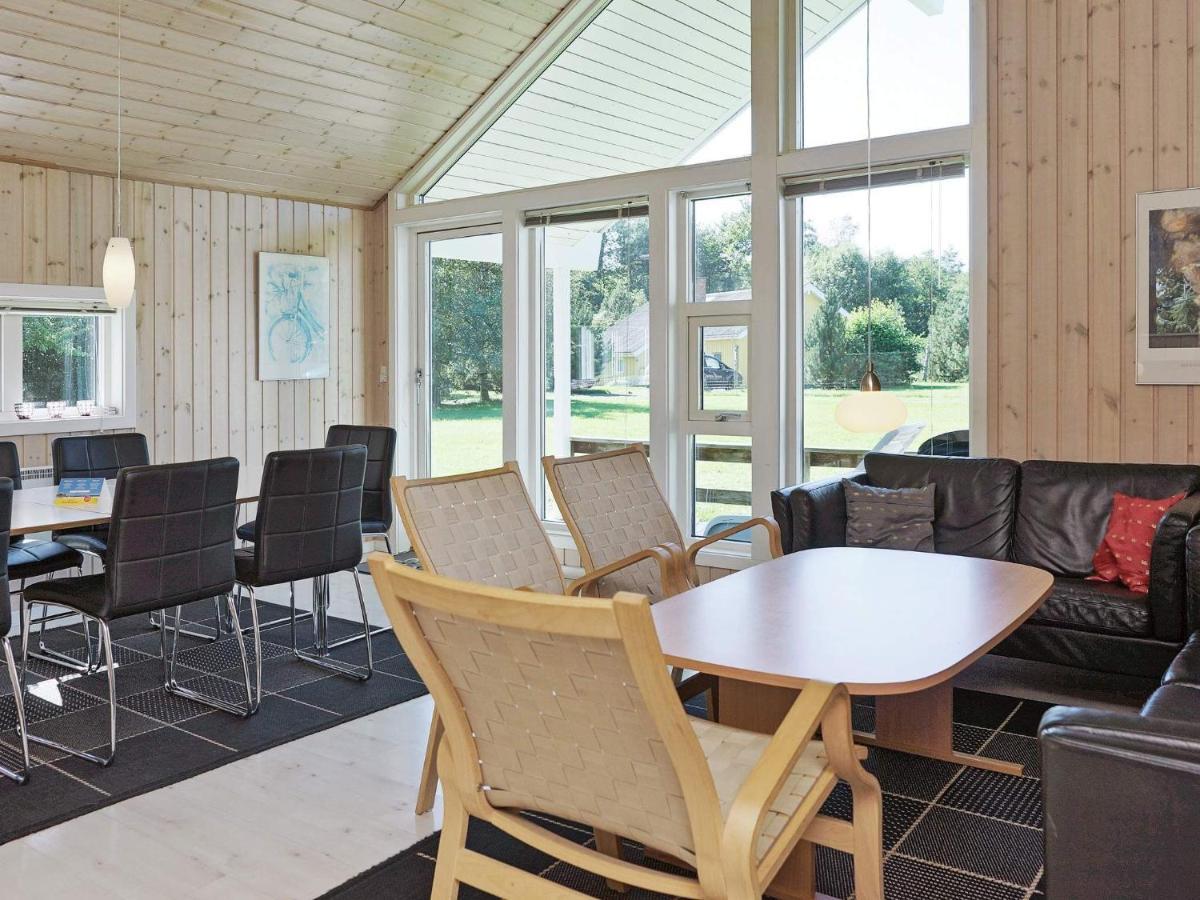 12 Person Holiday Home In Aakirkeby Vester Somarken ภายนอก รูปภาพ
