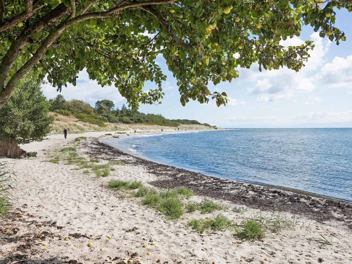 12 Person Holiday Home In Aakirkeby Vester Somarken ภายนอก รูปภาพ