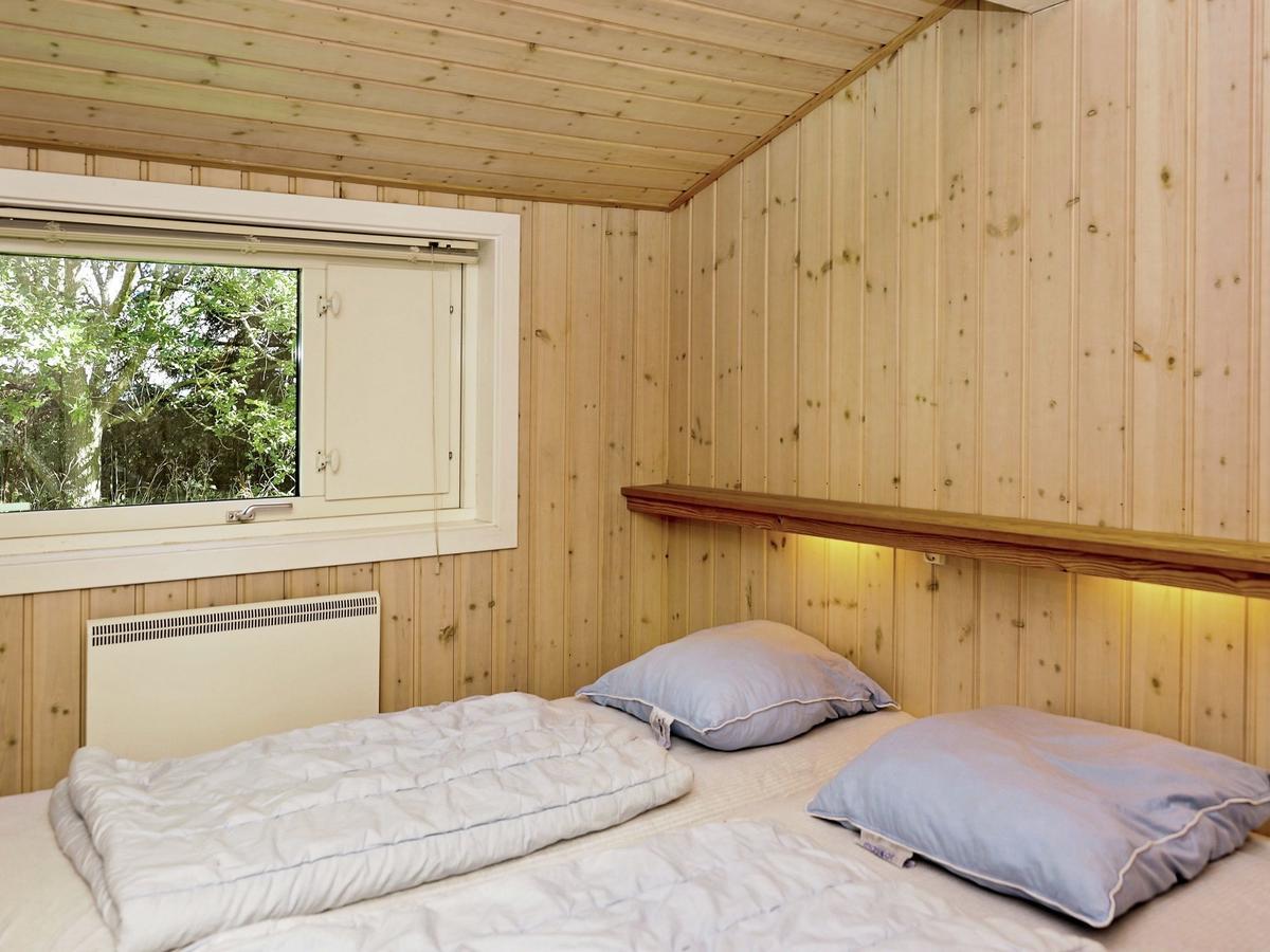12 Person Holiday Home In Aakirkeby Vester Somarken ภายนอก รูปภาพ